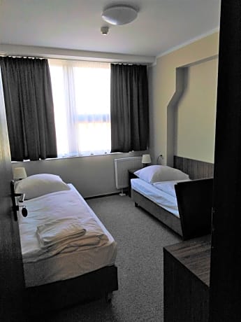 Deluxe Double Room with Air Condition