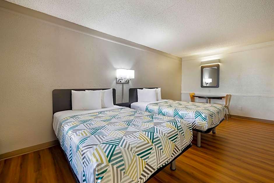 Motel 6-Beaumont, TX