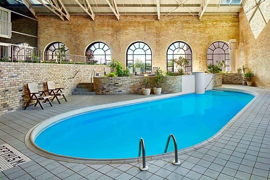 Delta Hotels by Marriott London Armouries