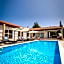Villa Stella - heated pool, jacuzzi & sauna