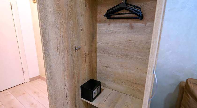 Loren Hotel & Suites