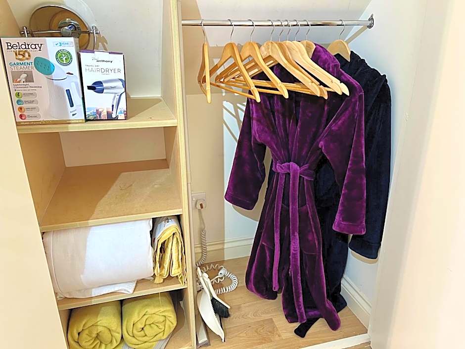 Priors Oak - A Cosy Studio with Countryside Views in Dorset