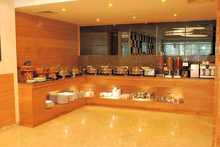 Glades Hotel Mohali - Chandigarh