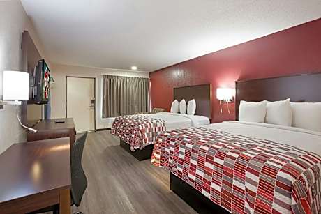 Deluxe 2 Queen Beds Non-Smoking