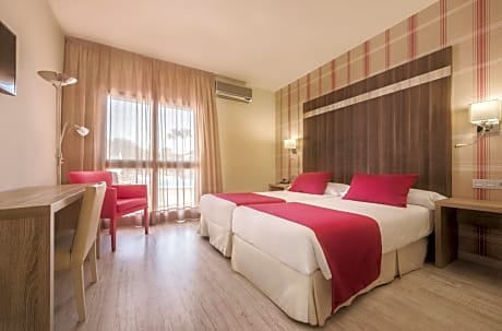 Double (2 Adults + 1 Child)