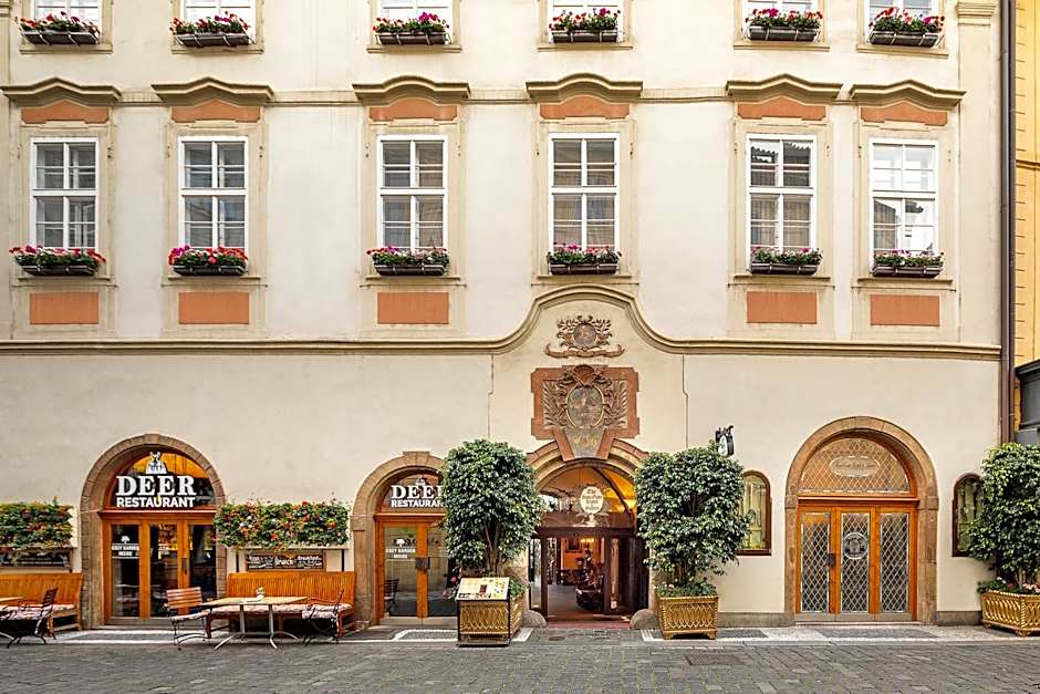 Iron Gate Hotel & Suites