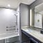 Staybridge Suites IAH Airport East By IHG