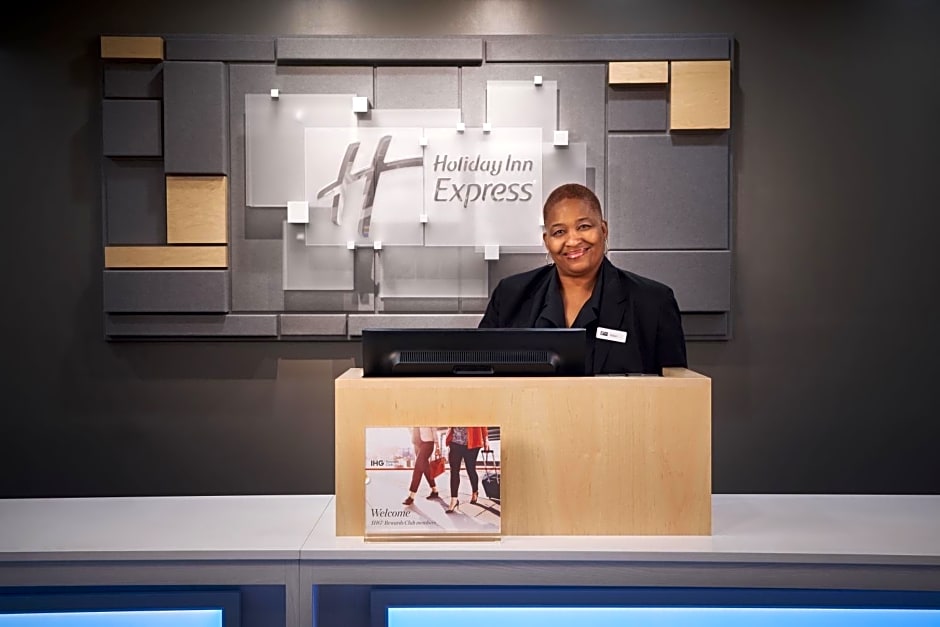Holiday Inn Express - Richmond Downtown, an IHG Hotel
