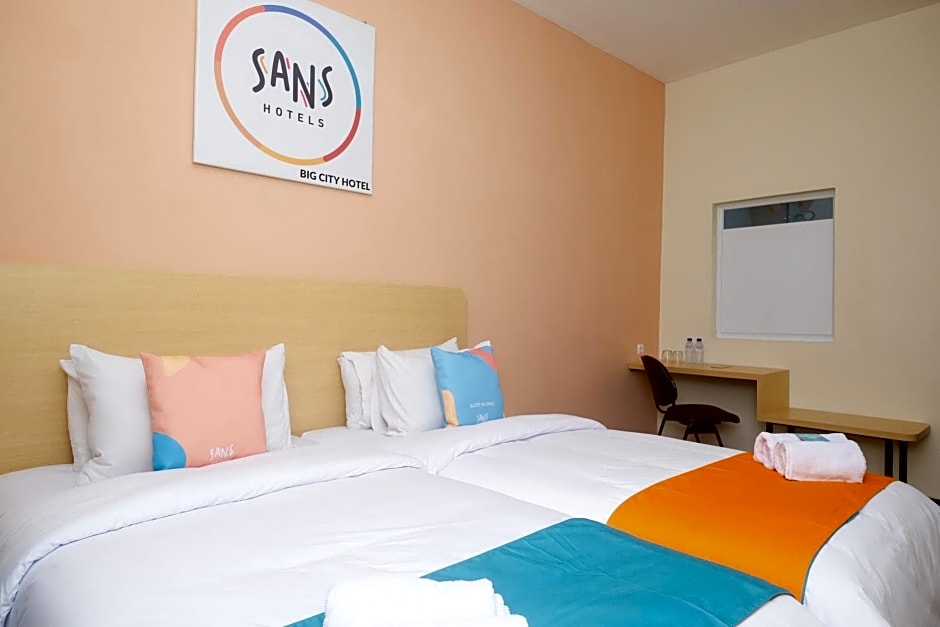 Sans Hotel City Park Medoho Semarang