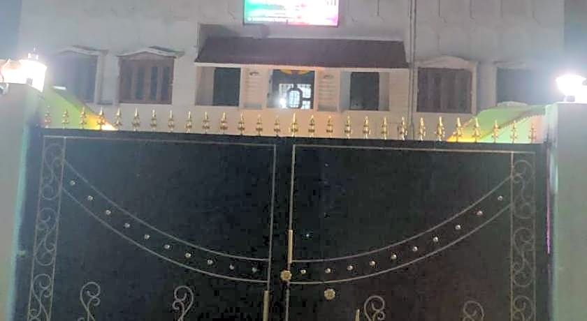 HOTEL THE APARNA RESIDENCY