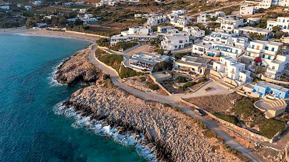 MIKRES CYCLADES DONOUSSA