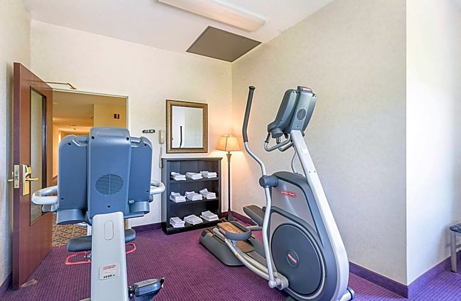 Sleep Inn & Suites Bay View Acme - Traverse City