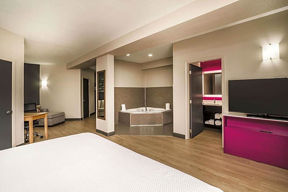 La Quinta Inn & Suites by Wyndham Chattanooga-Hamilton Place