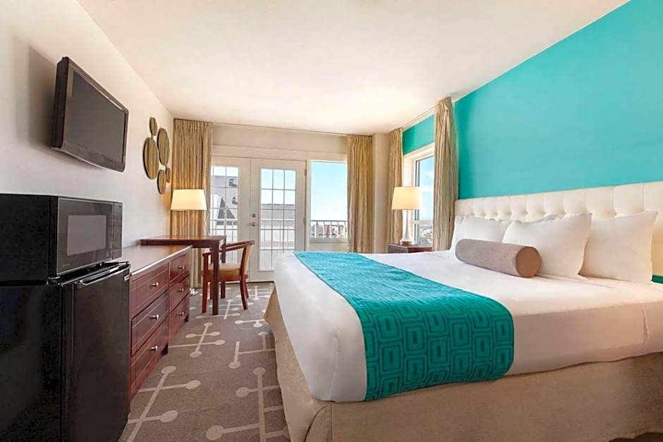 Howard Johnson Plaza Hotel by Wyndham Ocean City Oceanfront
