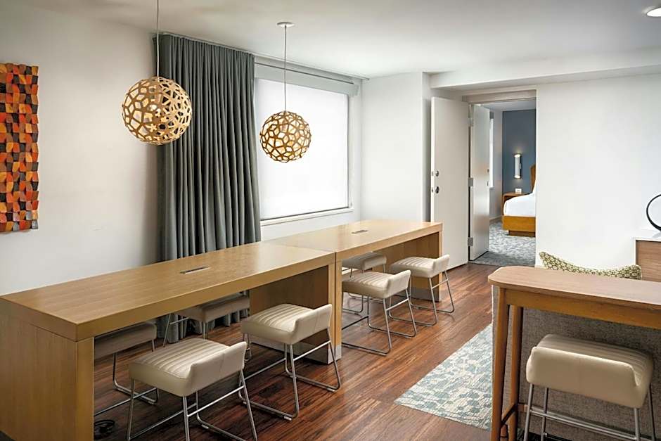 Element Knoxville West