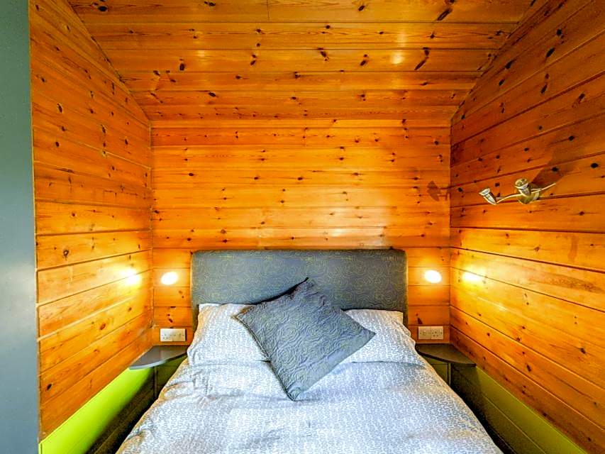 Avallon Lodges