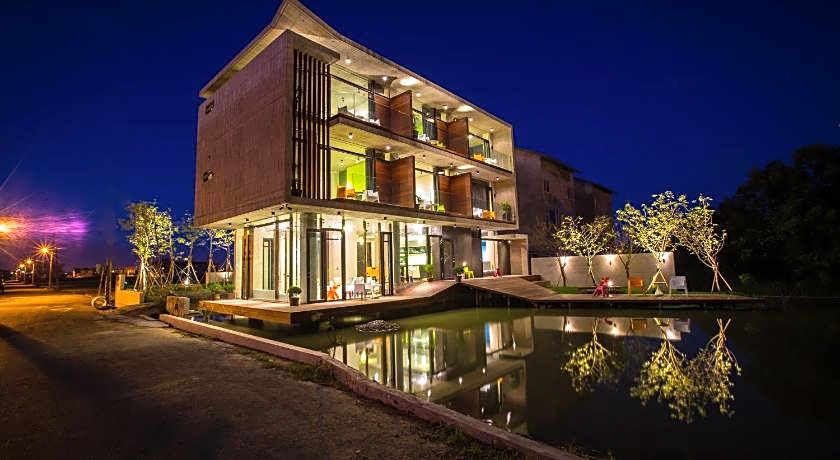 God Island Bed and Breakfast