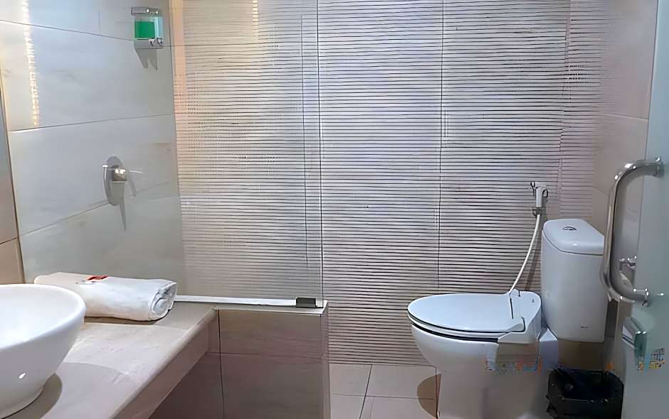 Emerald Hotel