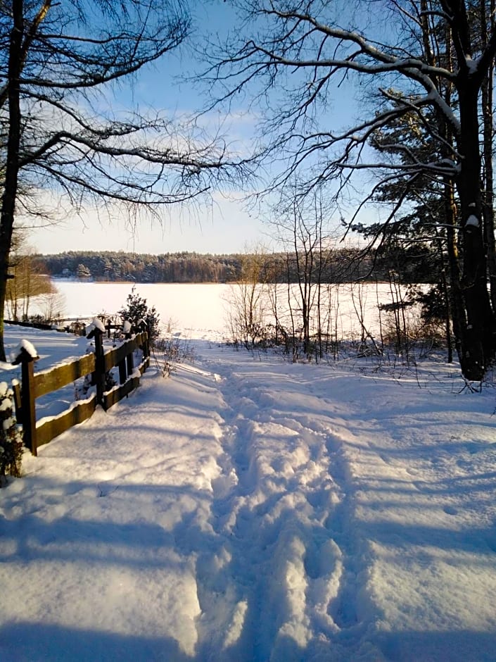 Grygielówka nad jeziorem - sauna & jacuzzi