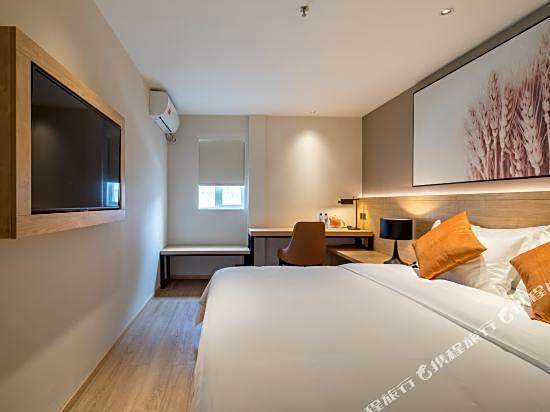 Manning Hotel (Guangzhou  Zhongshan Hospital  Dongshankou Metro Station)