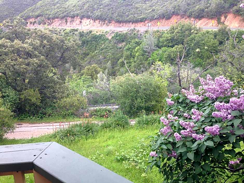 Priest Station Cafe & Cabins