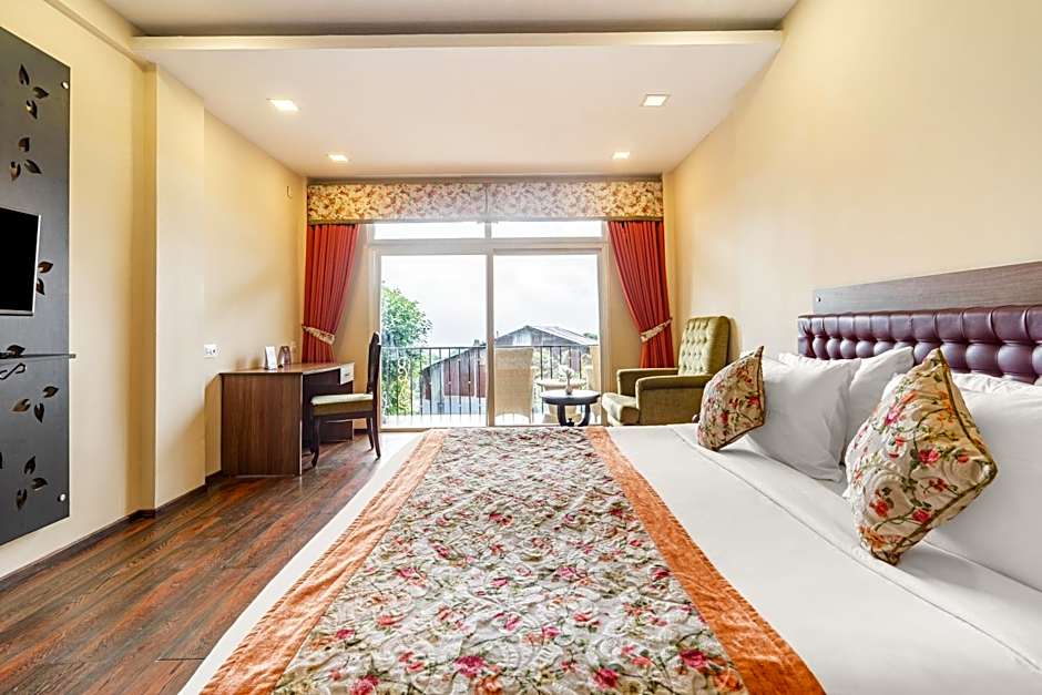 Photo 1 of 9 of Deluxe, Mountain View, Balcony