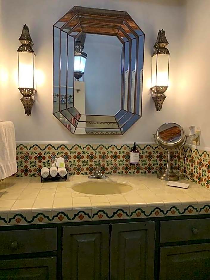 Hacienda del Lago Boutique Hotel