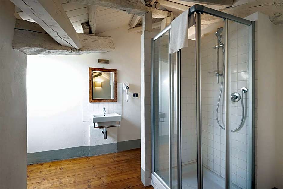 Castello Di San Sebastiano Po