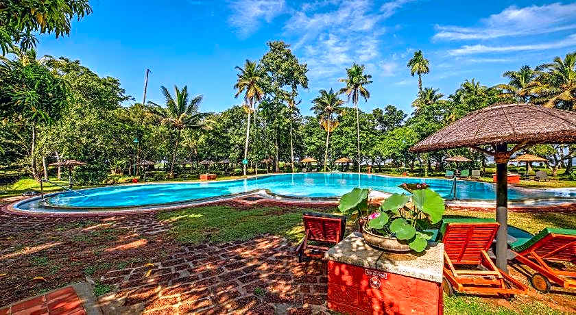 Coconut Lagoon - CGH Earth