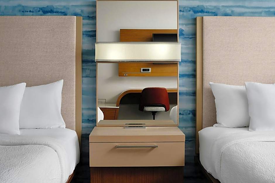 Courtyard by Marriott Erie Bayfront