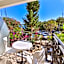 Livia Hotel
