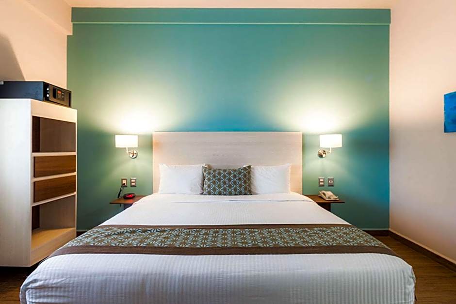 Comfort Inn & Suites Los Cabos