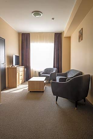 Two-Bedroom Suite