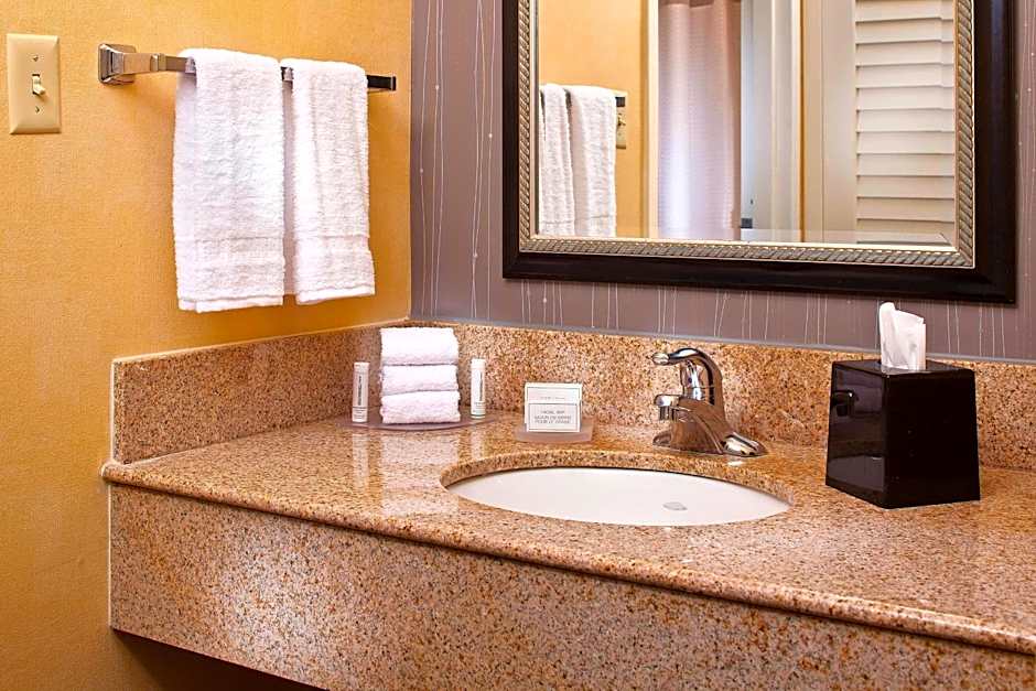 Courtyard by Marriott Huntsville University Drive