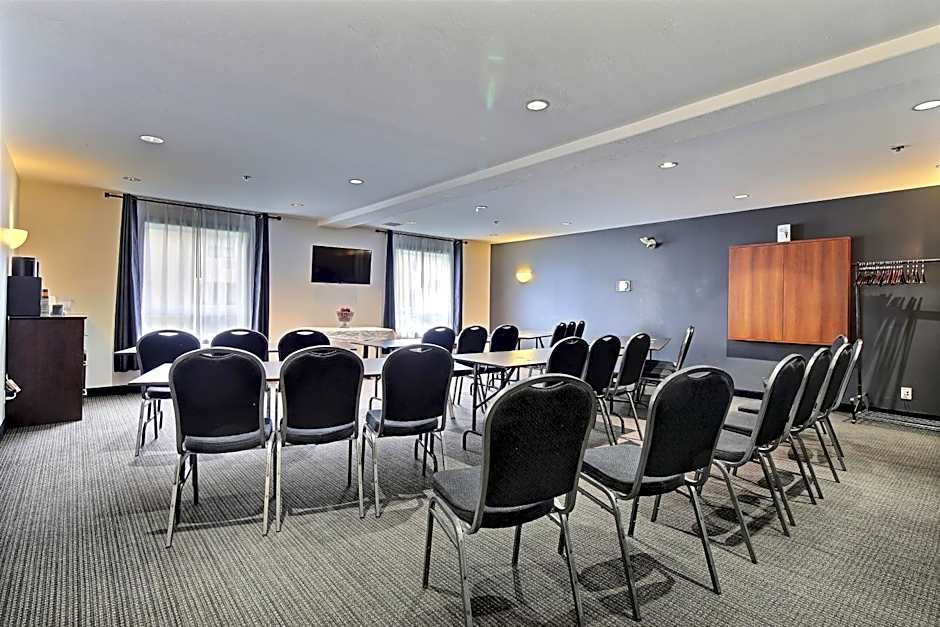 Super 8 by Wyndham Quebec City