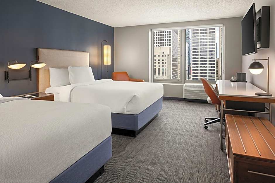 Courtyard by Marriott Chicago Downtown/River North