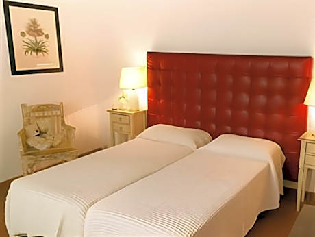 Apartment (2 Adults + 2 Children)