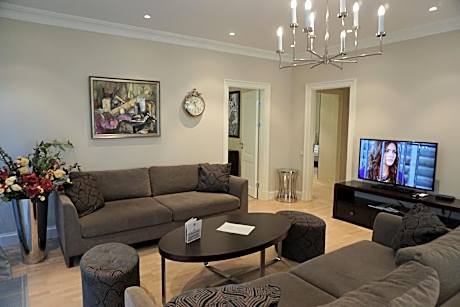 Three-Bedroom Apartment with Balcony