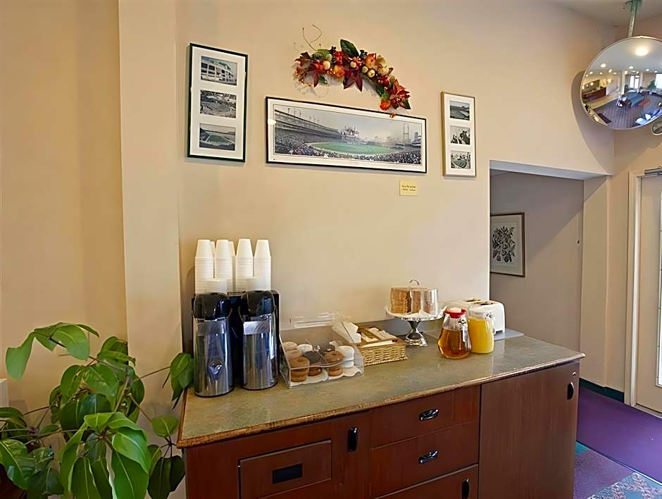 Americas Best Value Inn - Lansing