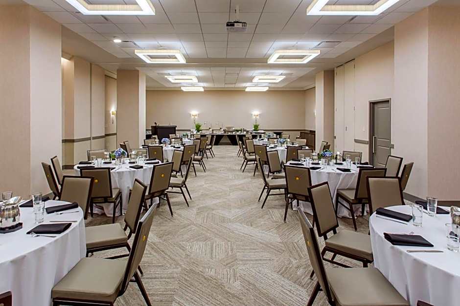 Cambria Hotel Philadelphia Downtown - City Center