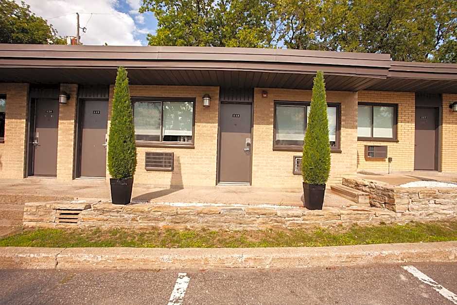 Motel Newstar Laval