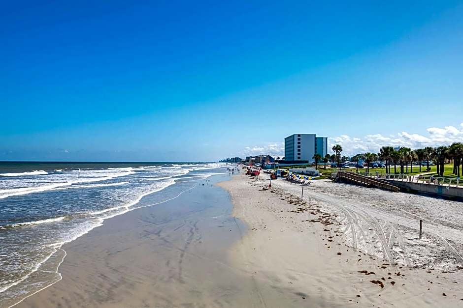 Comfort Inn & Suites Daytona Beach Oceanfront