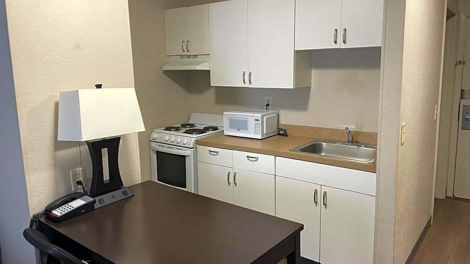 Sonesta Simply Suites Memphis