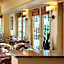 Royal Scot Hotel & Suites, Trademark Collection by Wyndham