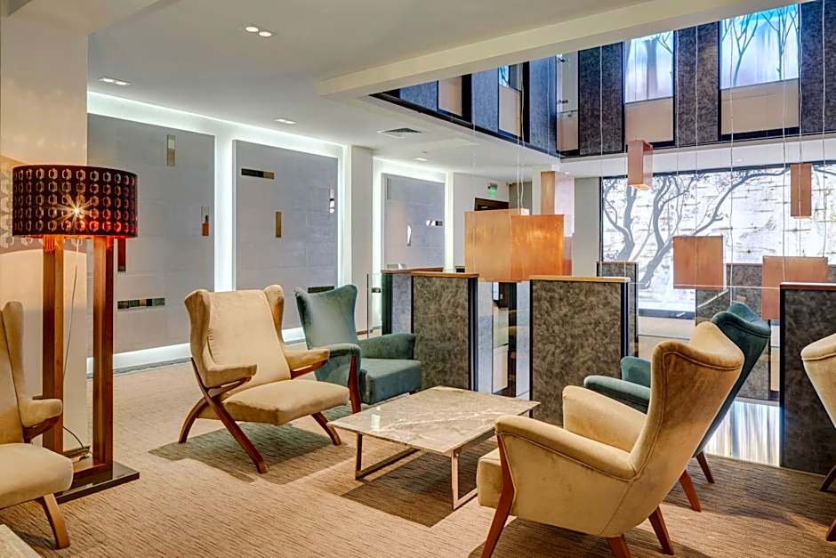 Sky Blue Hotel & Spa