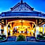 Royal Hotel and Villa Batu