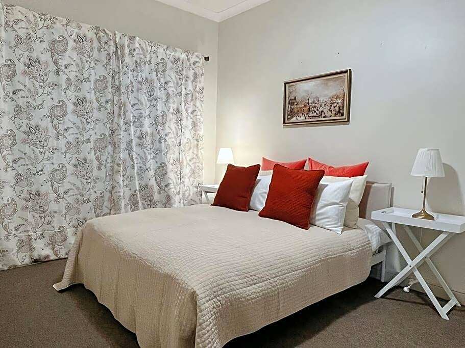 Tranquil Hideaway near the City- with Patio Lounge