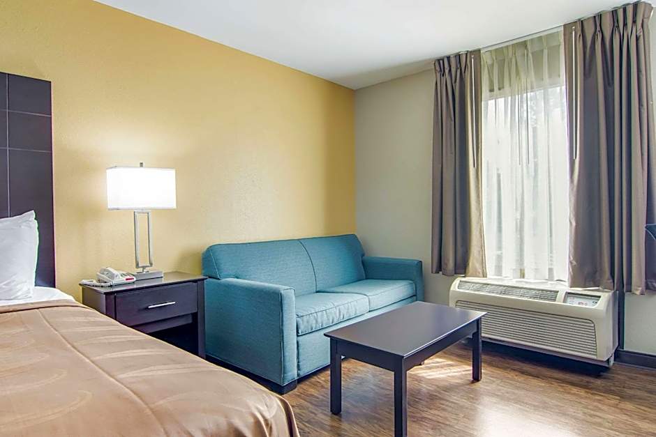 Quality Inn & Suites Canton, GA