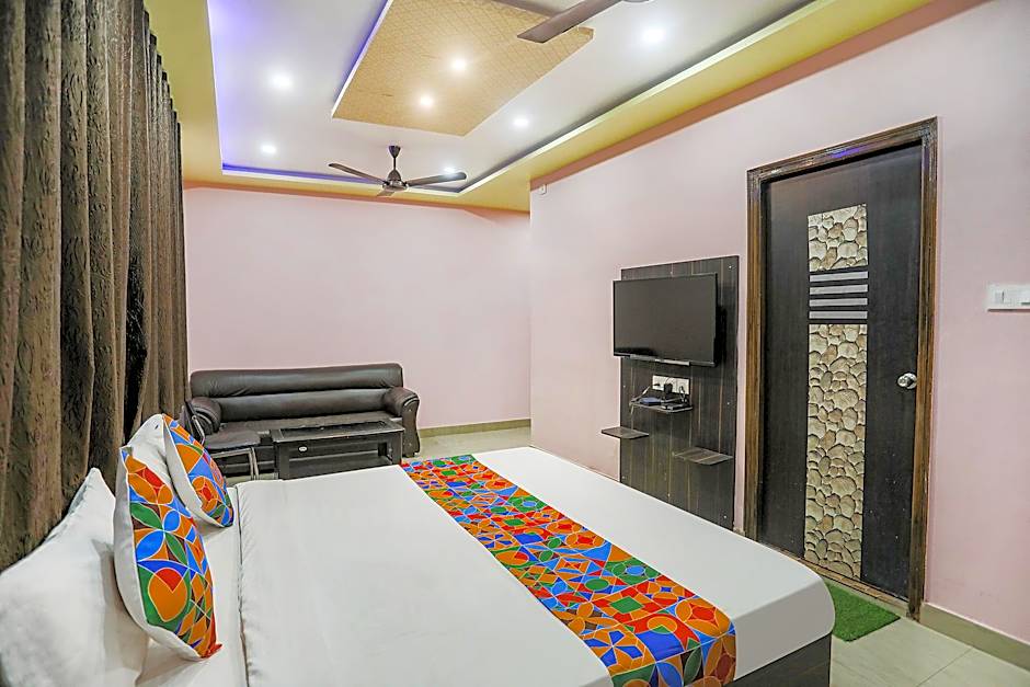 FabExpress Banarasi Kothi