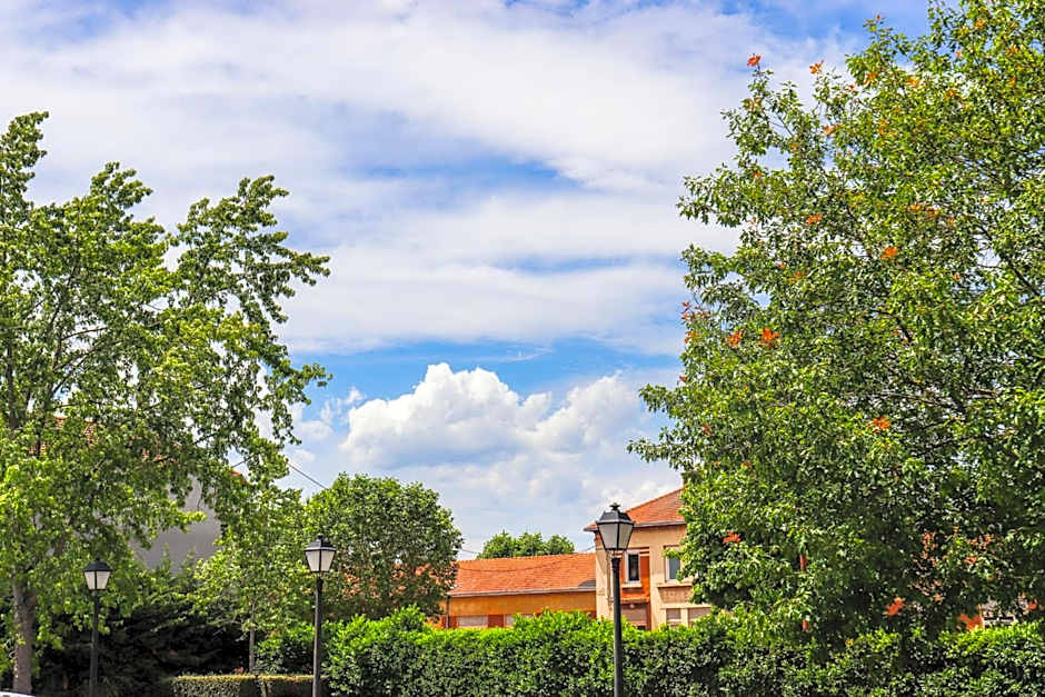 Hotel Kyriad Direct Roanne